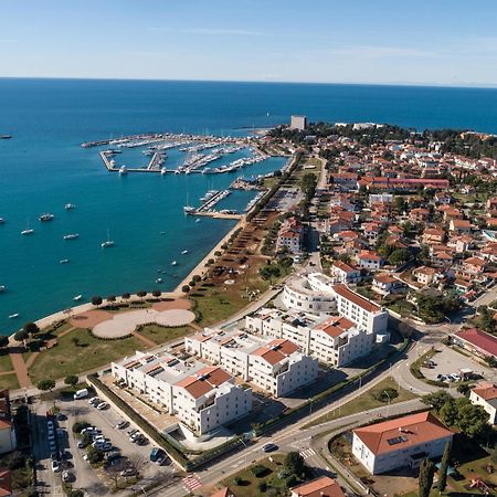 Humagum Sea View Apartment - Garden Palace Umag Kültér fotó
