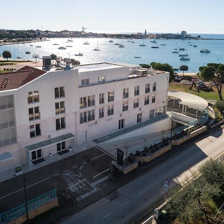 Humagum Sea View Apartment - Garden Palace Umag Kültér fotó