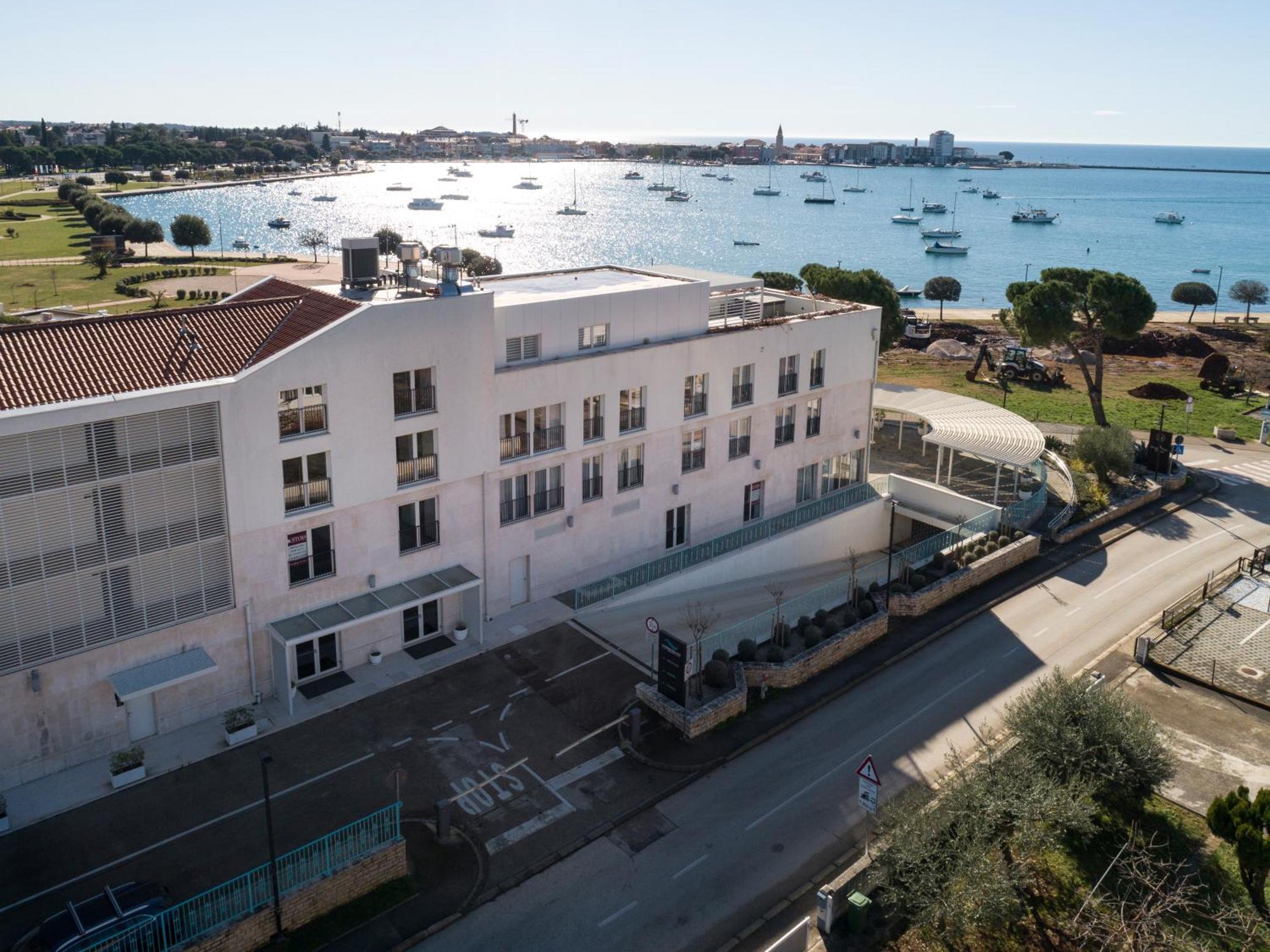 Humagum Sea View Apartment - Garden Palace Umag Kültér fotó