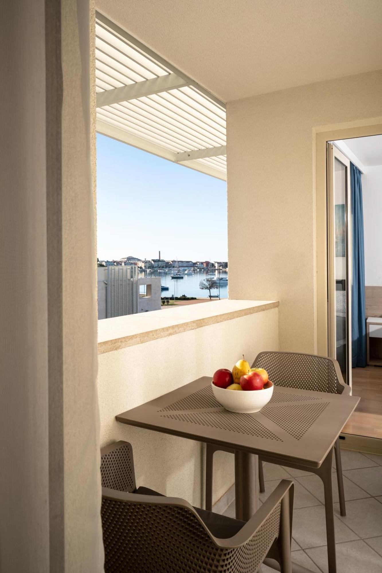 Humagum Sea View Apartment - Garden Palace Umag Kültér fotó