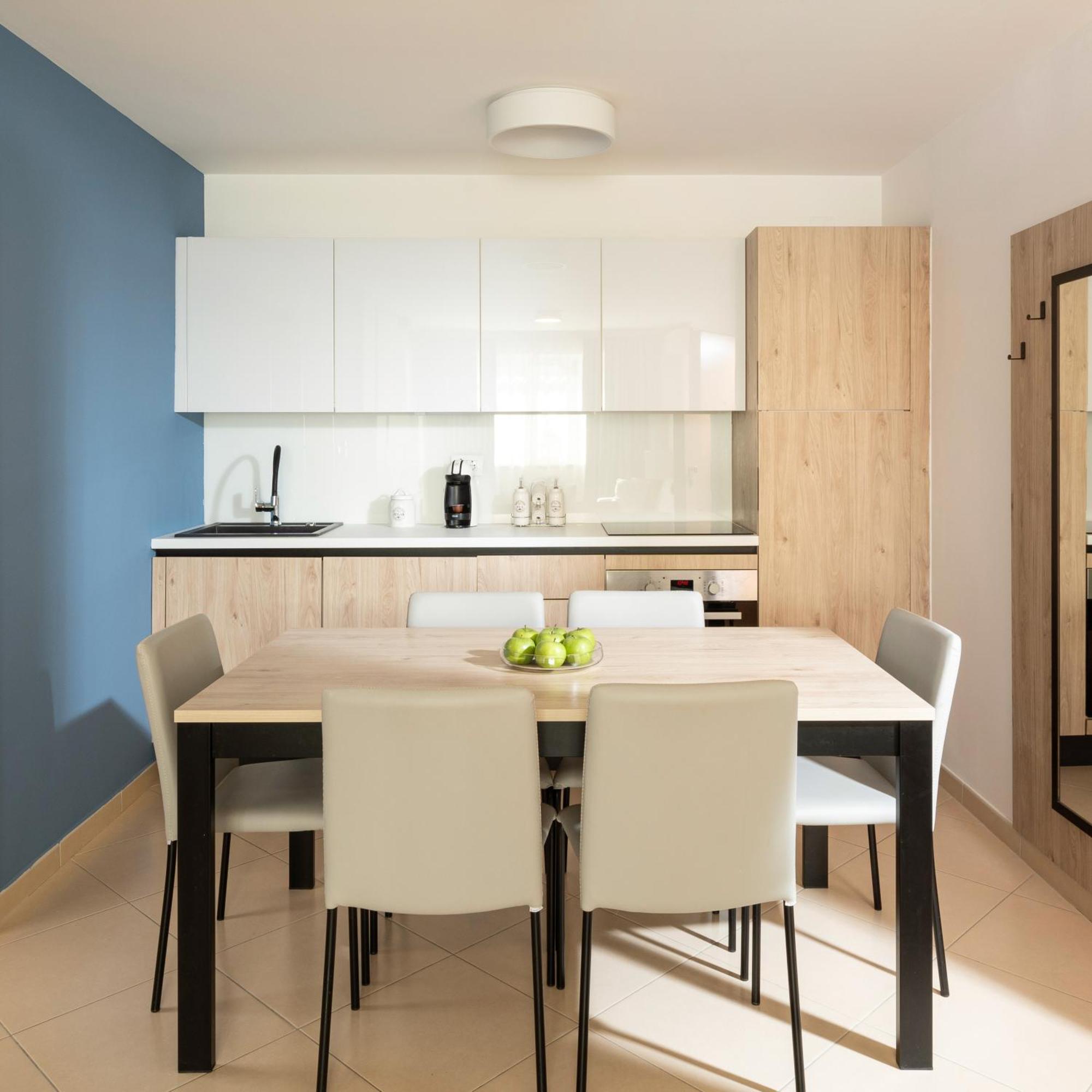 Humagum Sea View Apartment - Garden Palace Umag Kültér fotó